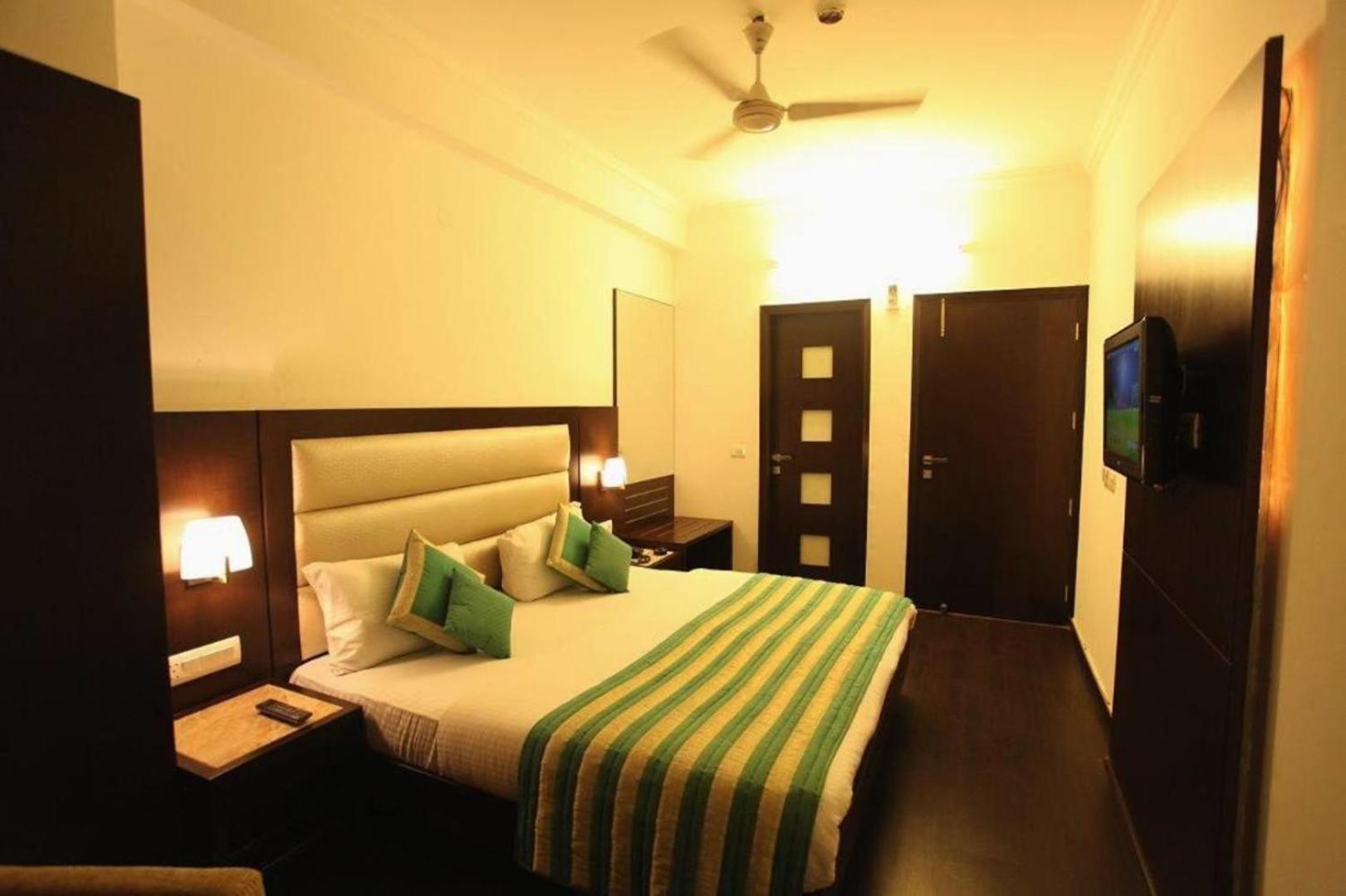 Hotel Chanchal Continental - 02 Mins From New Delhi Railway Station Ngoại thất bức ảnh