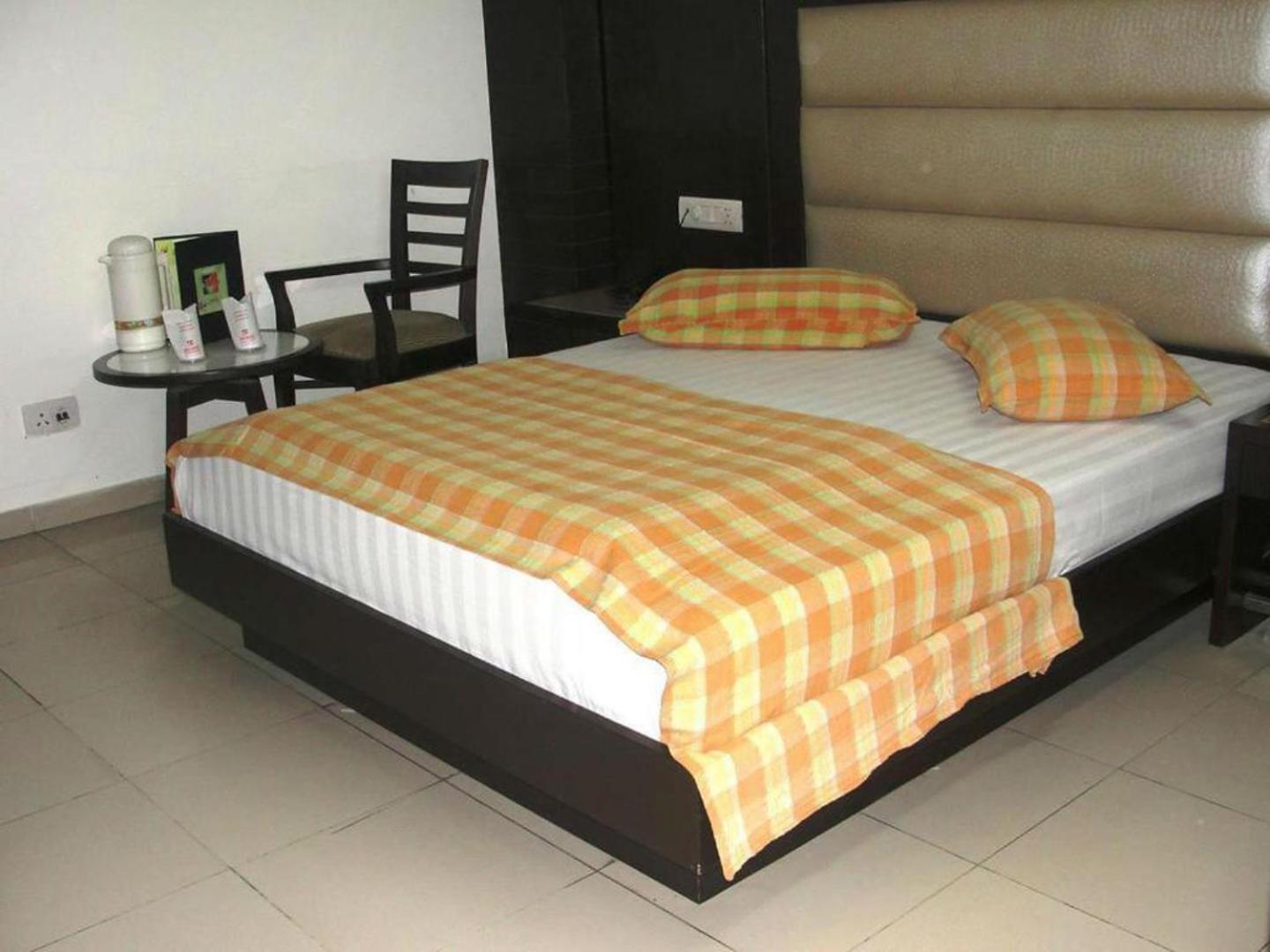 Hotel Chanchal Continental - 02 Mins From New Delhi Railway Station Ngoại thất bức ảnh