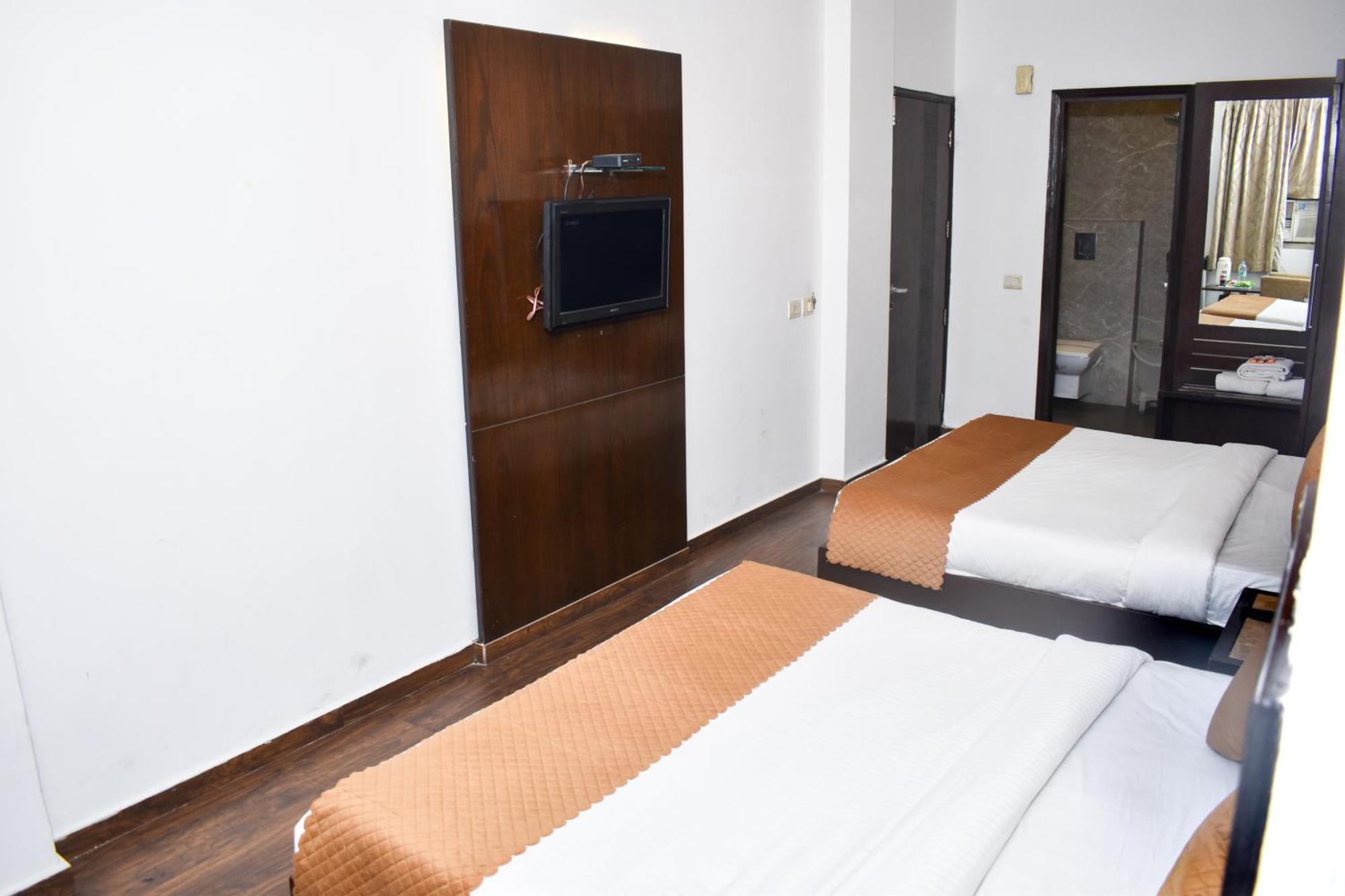 Hotel Chanchal Continental - 02 Mins From New Delhi Railway Station Ngoại thất bức ảnh