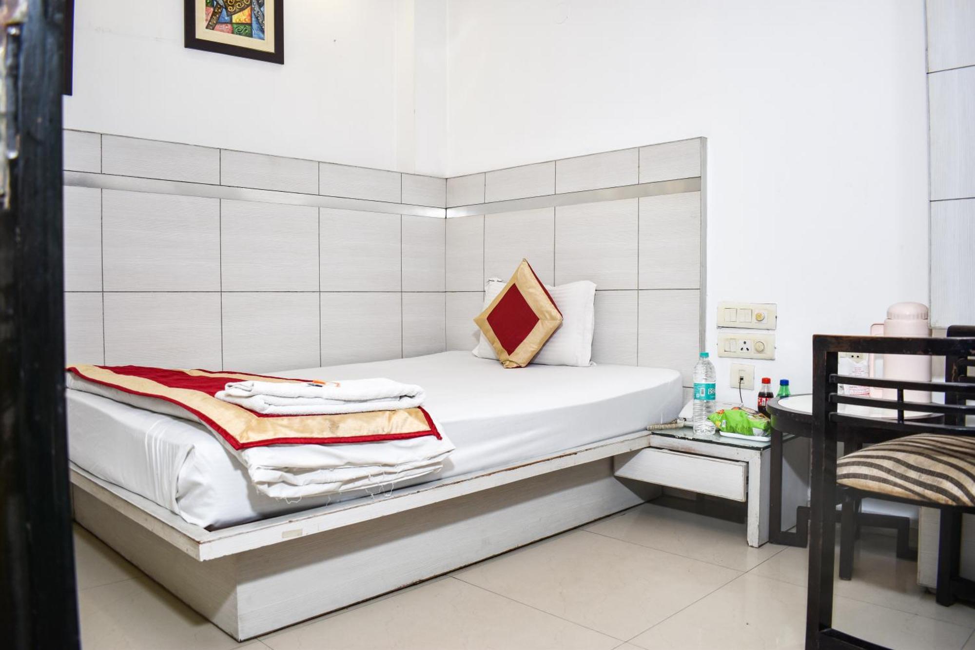 Hotel Chanchal Continental - 02 Mins From New Delhi Railway Station Ngoại thất bức ảnh