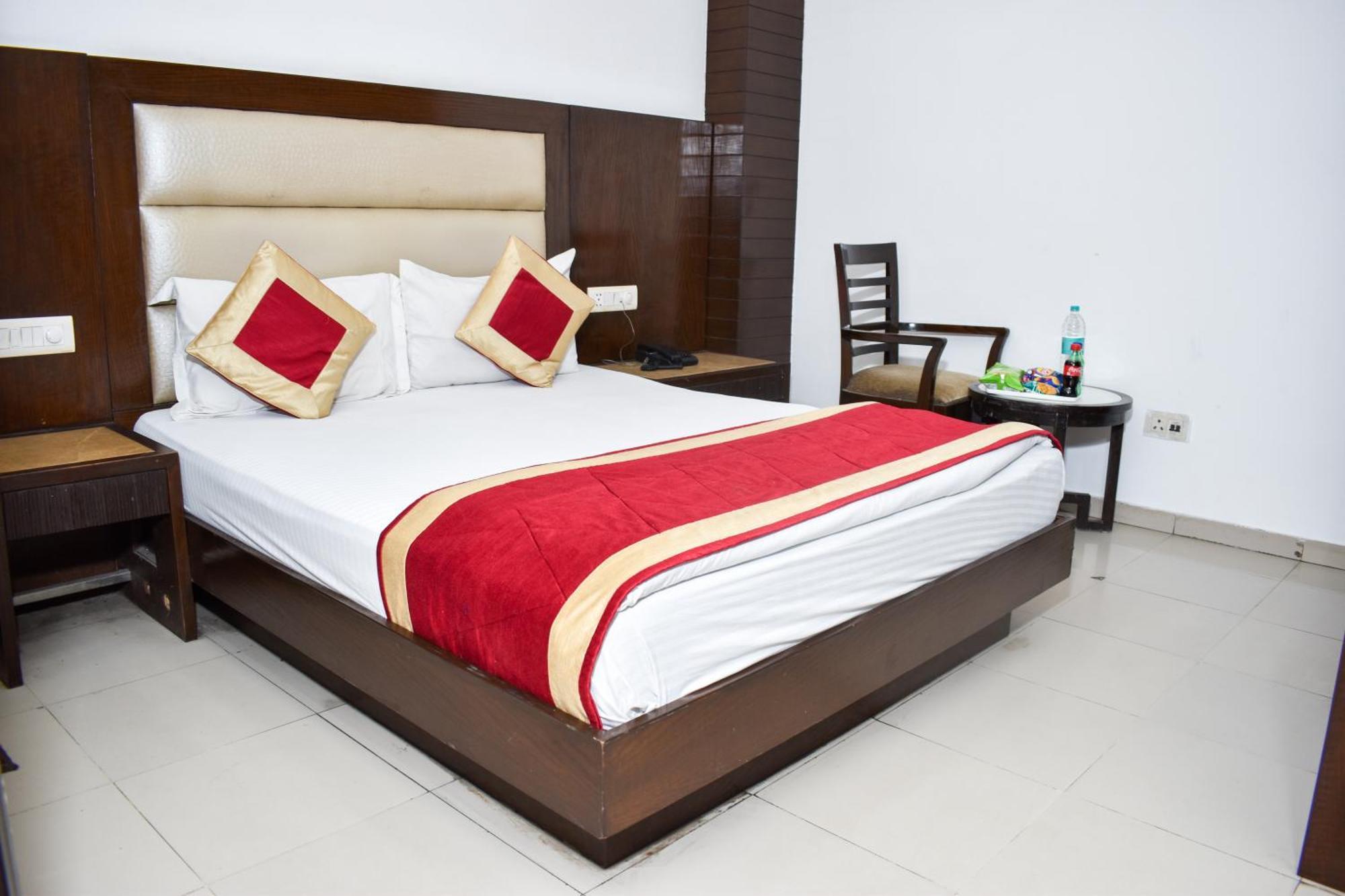 Hotel Chanchal Continental - 02 Mins From New Delhi Railway Station Ngoại thất bức ảnh