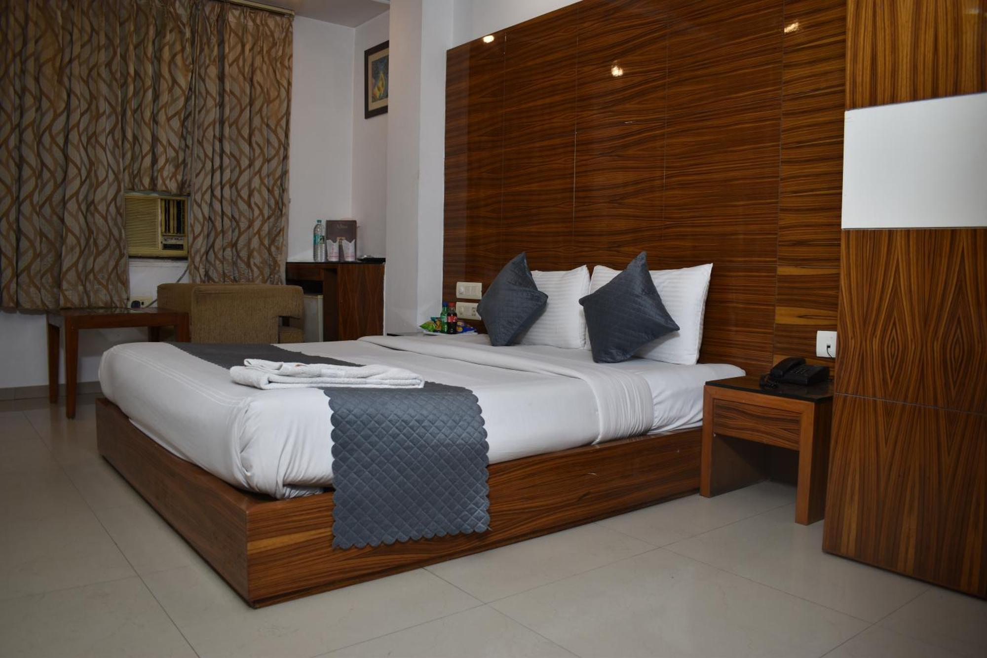 Hotel Chanchal Continental - 02 Mins From New Delhi Railway Station Ngoại thất bức ảnh
